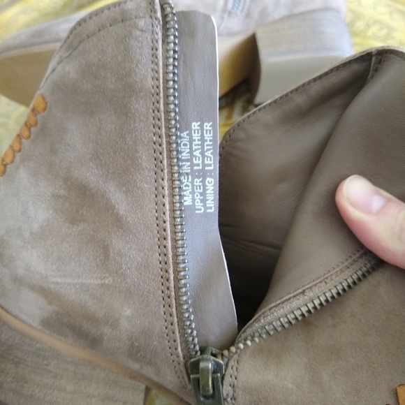 SALE 🛍️ REBELS Charbel Leather ankle booties Womens size 8.5 - Picture 7 of 10